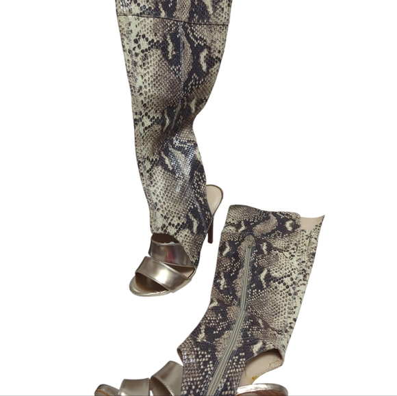 Reg $250 GUESS Snake Skin Thigh High Boots size 5 1/2 - Picture 8 of 9